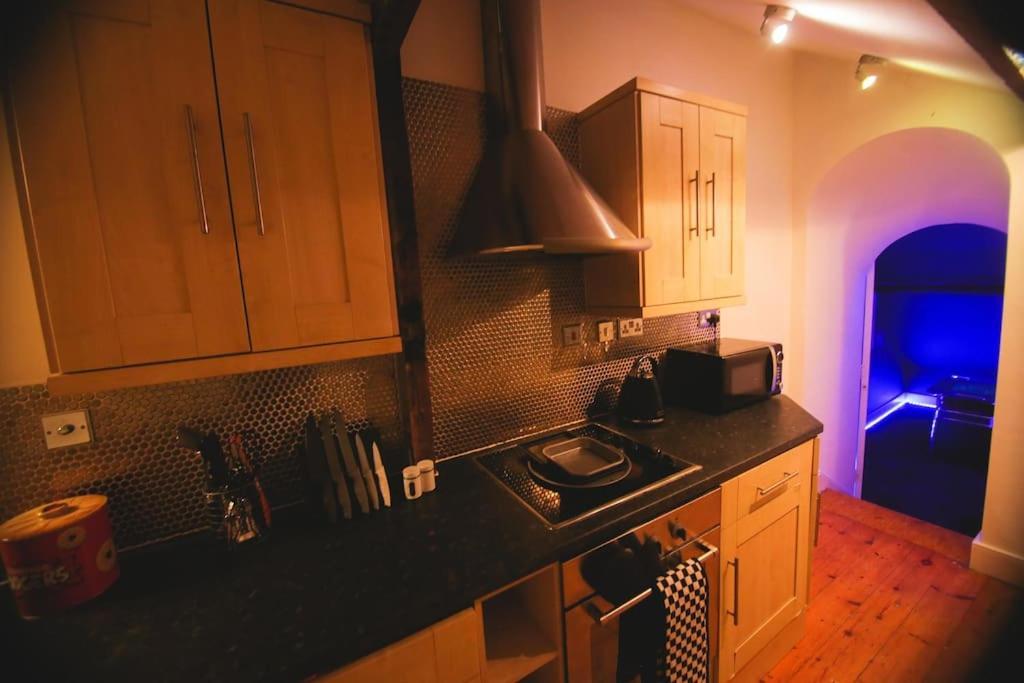 Games And Movies Lounge 7 Bed City Centre Apartment นิวคาสเซิล อะพอน ไทน์ ภายนอก รูปภาพ