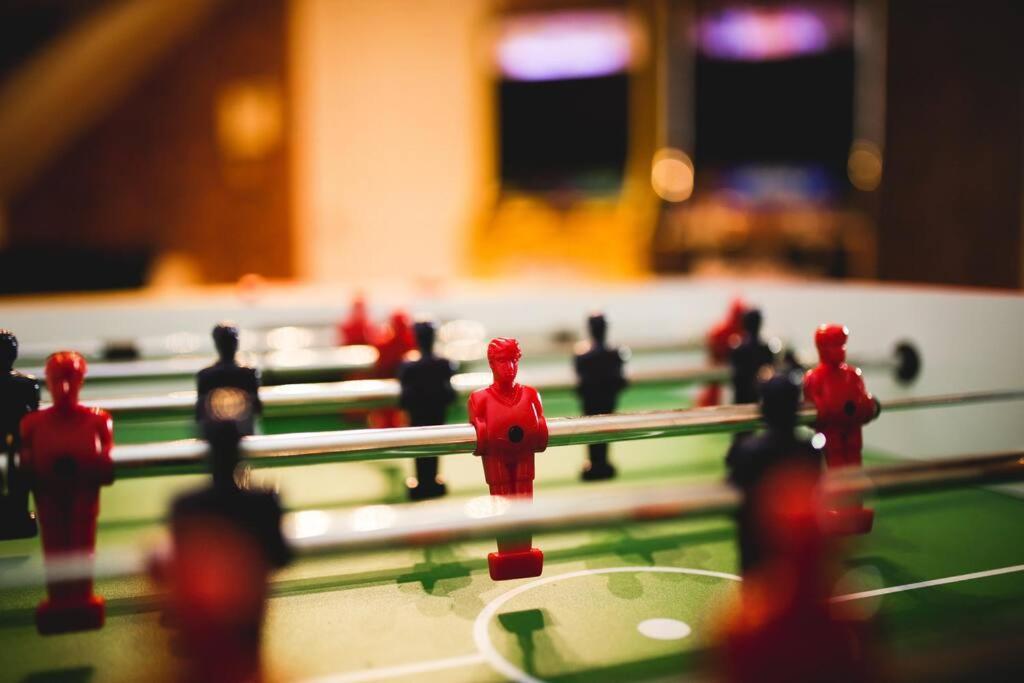 Games And Movies Lounge 7 Bed City Centre Apartment นิวคาสเซิล อะพอน ไทน์ ภายนอก รูปภาพ