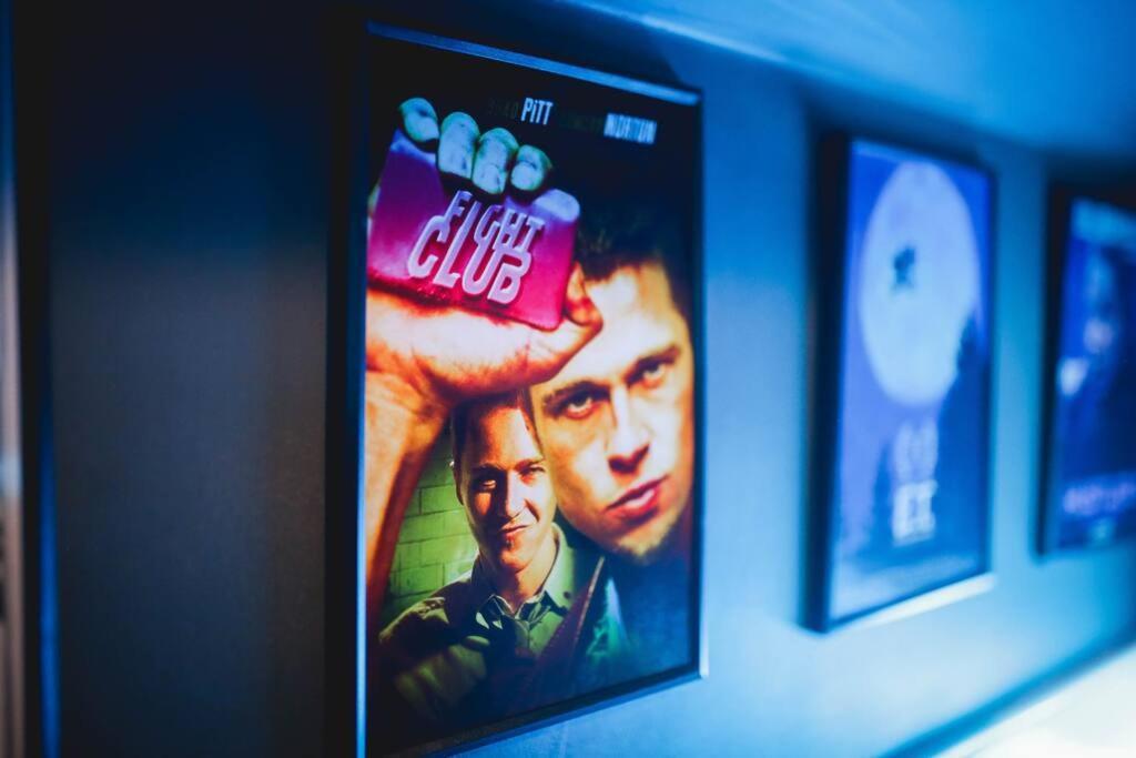 Games And Movies Lounge 7 Bed City Centre Apartment นิวคาสเซิล อะพอน ไทน์ ภายนอก รูปภาพ